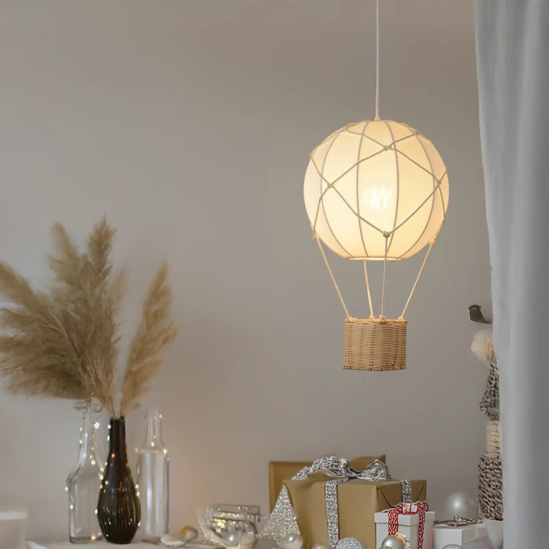 Hot Air Balloon Chandeliers LE - đánh giá và giá Baby Nursery Hot Air Balloon
